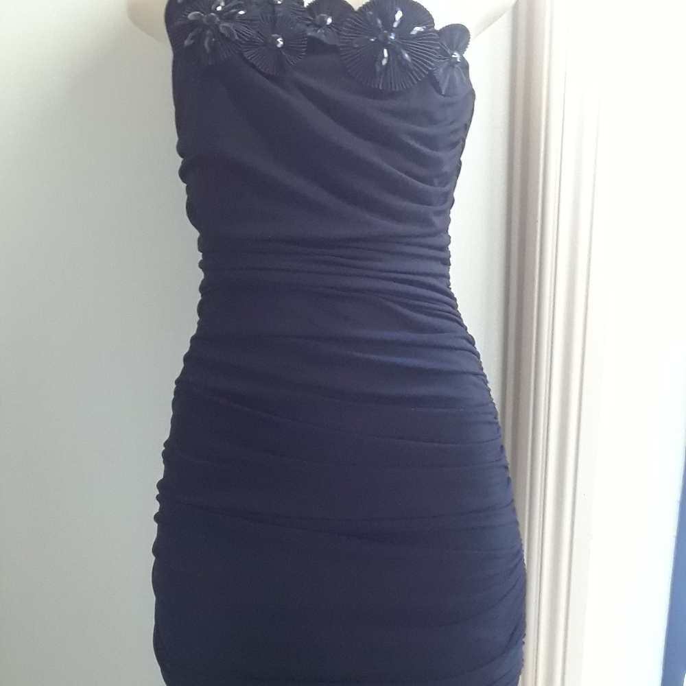 City Triangles  Dress - Picture 6 of 6